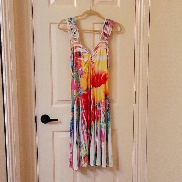 Floral Flowy Flare Dress - Picture 3 of 10